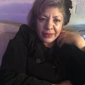 Meet your Posher, Alma